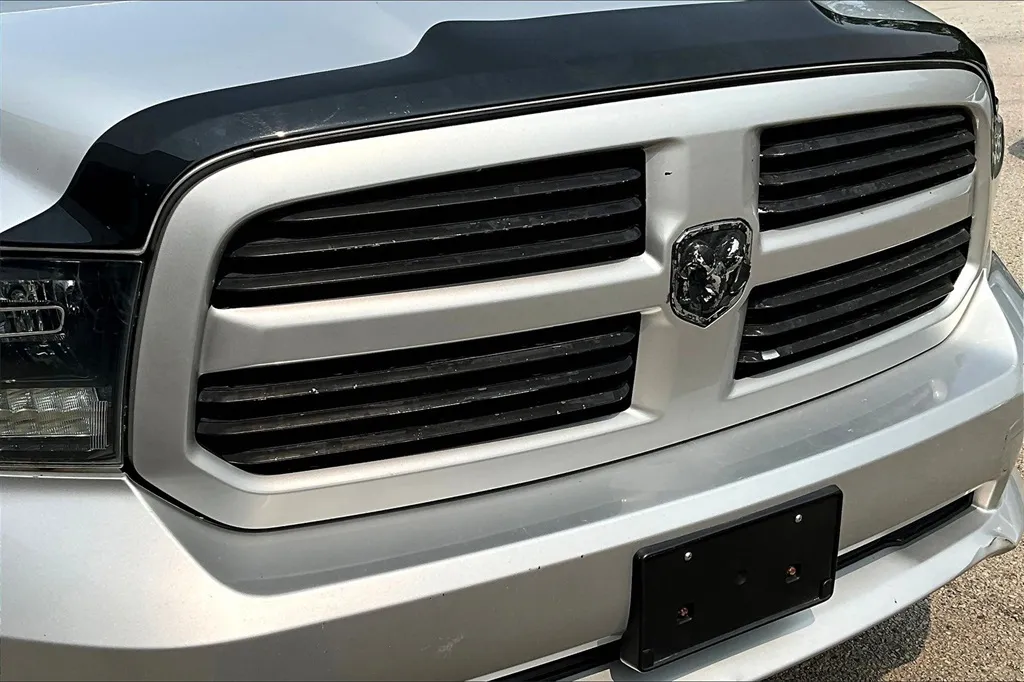 2016 Ram 1500 Sport photo 19
