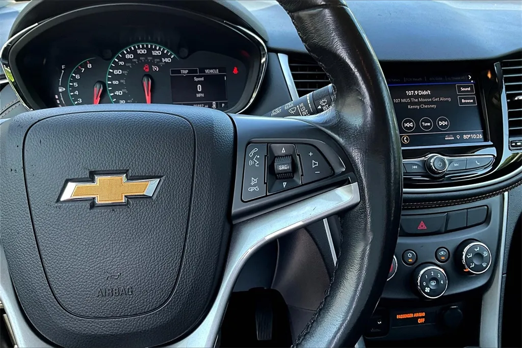 2021 Chevrolet Trax LT photo 14