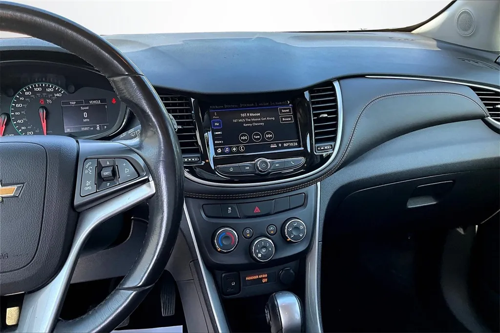 2021 Chevrolet Trax LT photo 23
