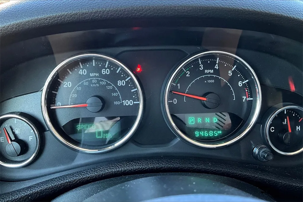 2018 Jeep Wrangler Unlimited Altitude photo 25