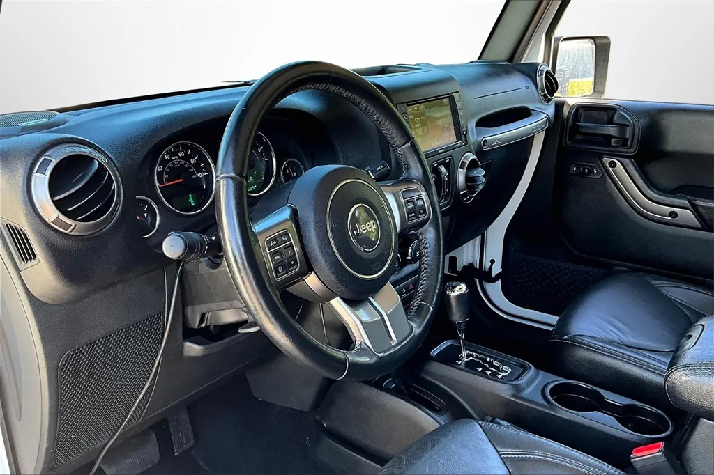 2018 Jeep Wrangler Unlimited Altitude photo 26