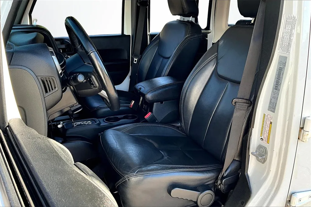 2018 Jeep Wrangler Unlimited Altitude photo 7