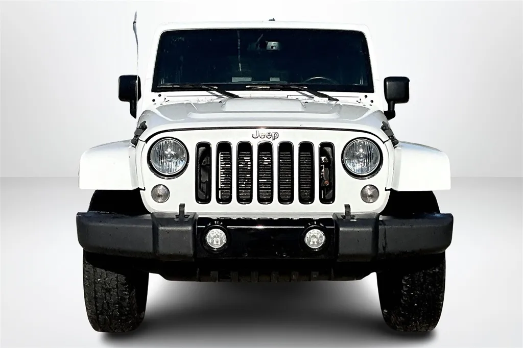 2018 Jeep Wrangler Unlimited Altitude photo 11