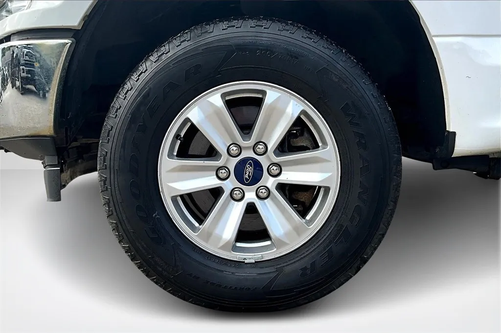 2018 Ford F-150 XLT photo 9