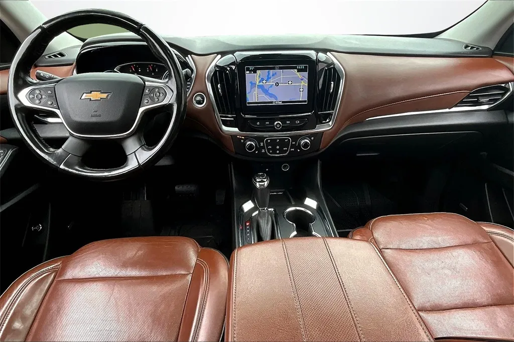 2019 Chevrolet Traverse High Country RS photo 2