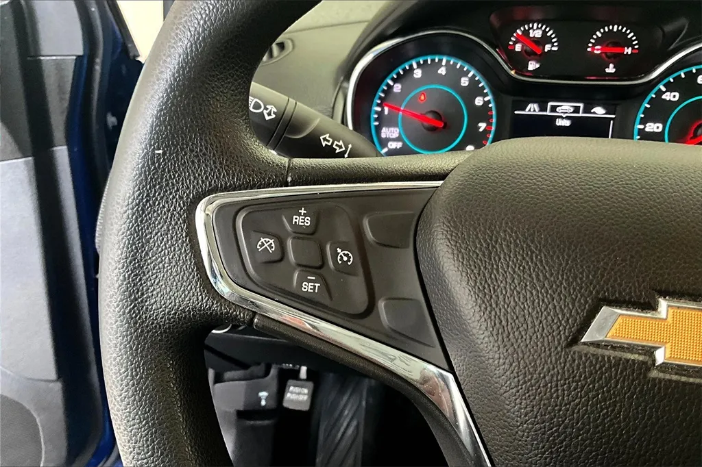 2018 Chevrolet Cruze LT photo 14