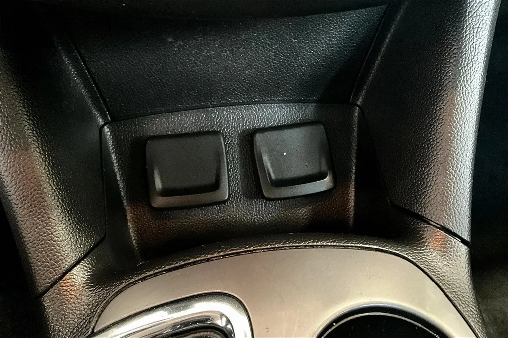 2018 Chevrolet Cruze LT photo 6