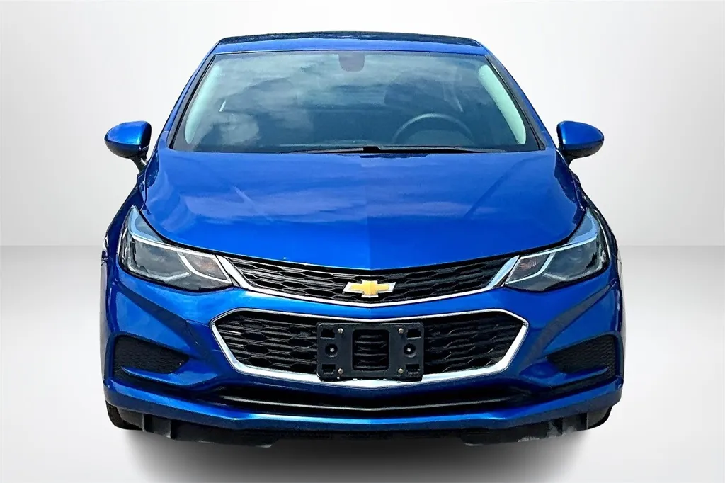 2018 Chevrolet Cruze LT photo 11