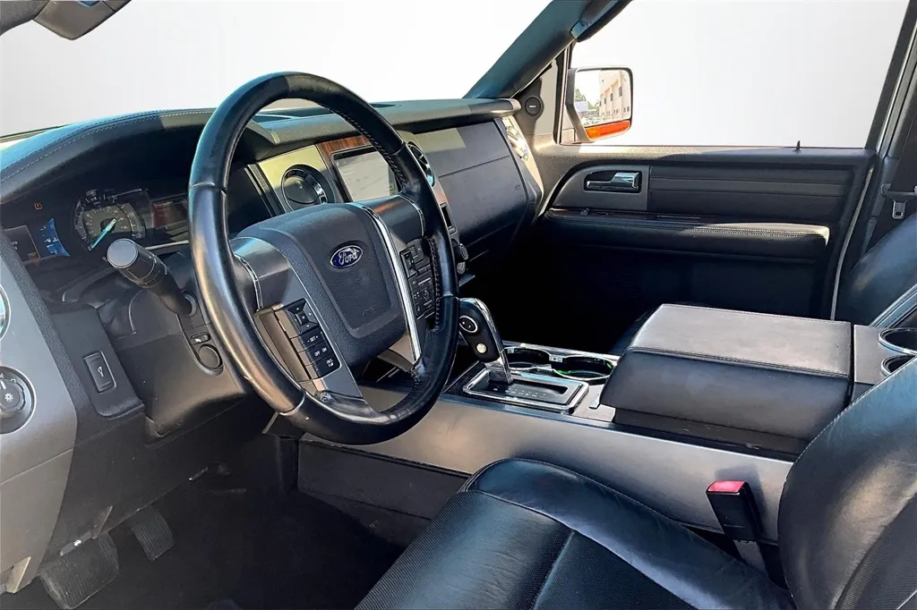 2016 Ford Expedition Platinum photo 6