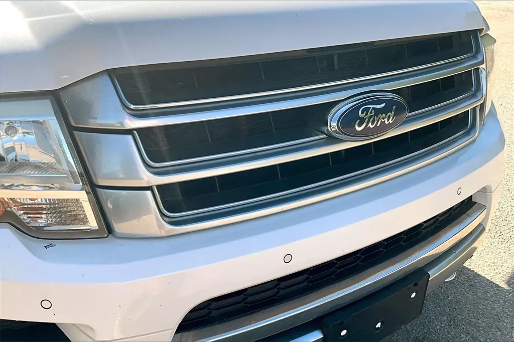 2016 Ford Expedition Platinum photo 30