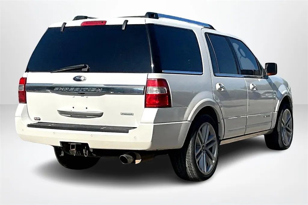 2016 Ford Expedition Platinum photo 13