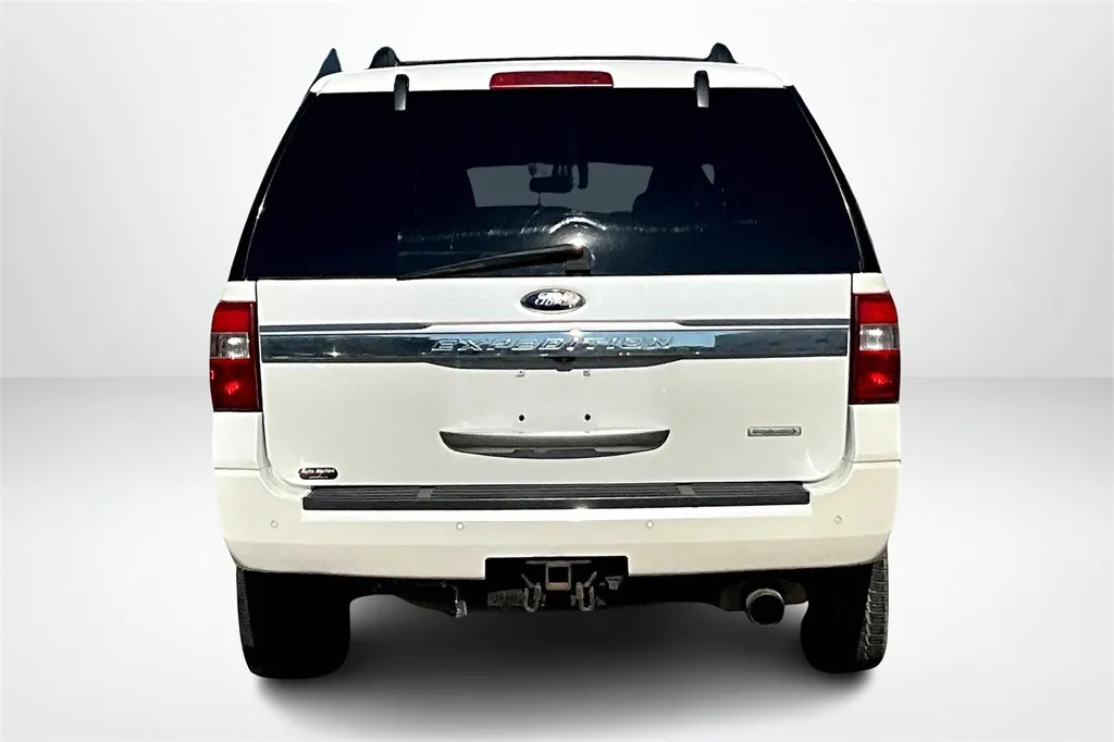 2016 Ford Expedition Platinum photo 24