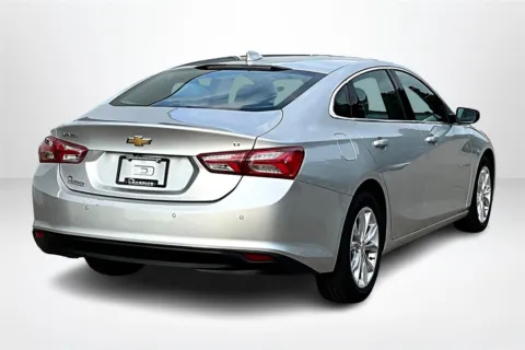 More photos of 2022 Chevrolet Malibu LT at Lakeside Automotive Group, MI