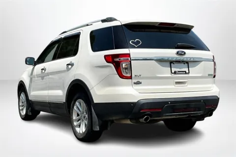 More photos of 2013 Ford Explorer XLT at Lakeside Automotive Group, MI