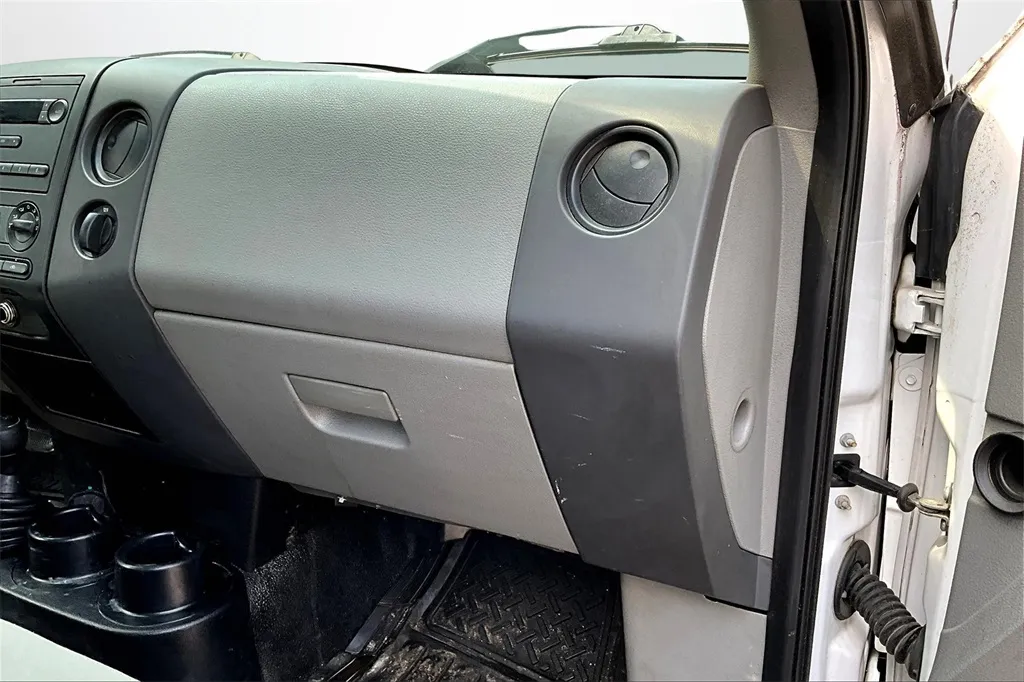 2008 Ford F-150 XL photo 23