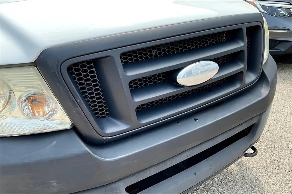 2008 Ford F-150 XL photo 9