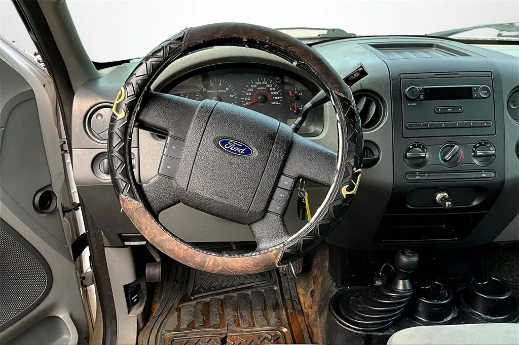 2008 Ford F-150 XL photo 20