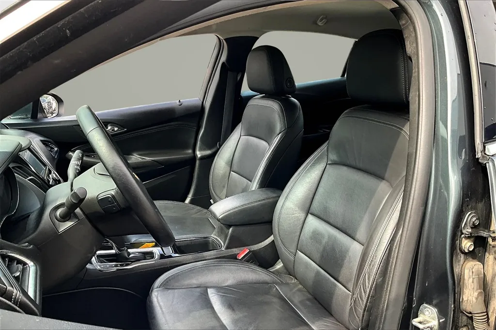2017 Chevrolet Cruze Premier photo 7