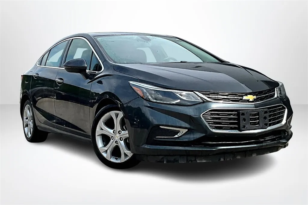 2017 Chevrolet Cruze Premier photo 20