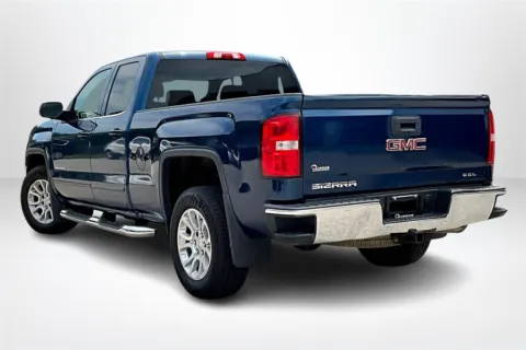 More photos of 2017 GMC Sierra 1500 SLE at Lakeside Automotive Group, MI