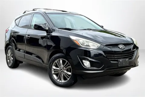 Another view of 2015 Hyundai Tucson SE for sale in Spring Lake, MI at Lakeside Automotive Group