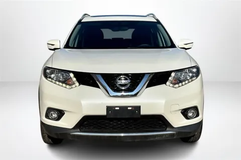 Photos of 2016 Nissan Rogue for sale in Spring Lake, MI at Lakeside Automotive Group
