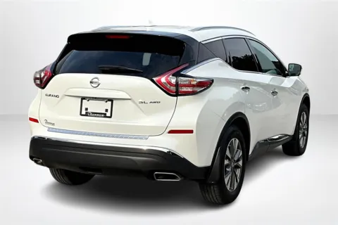 More photos of 2017 Nissan Murano at Lakeside Automotive Group, MI