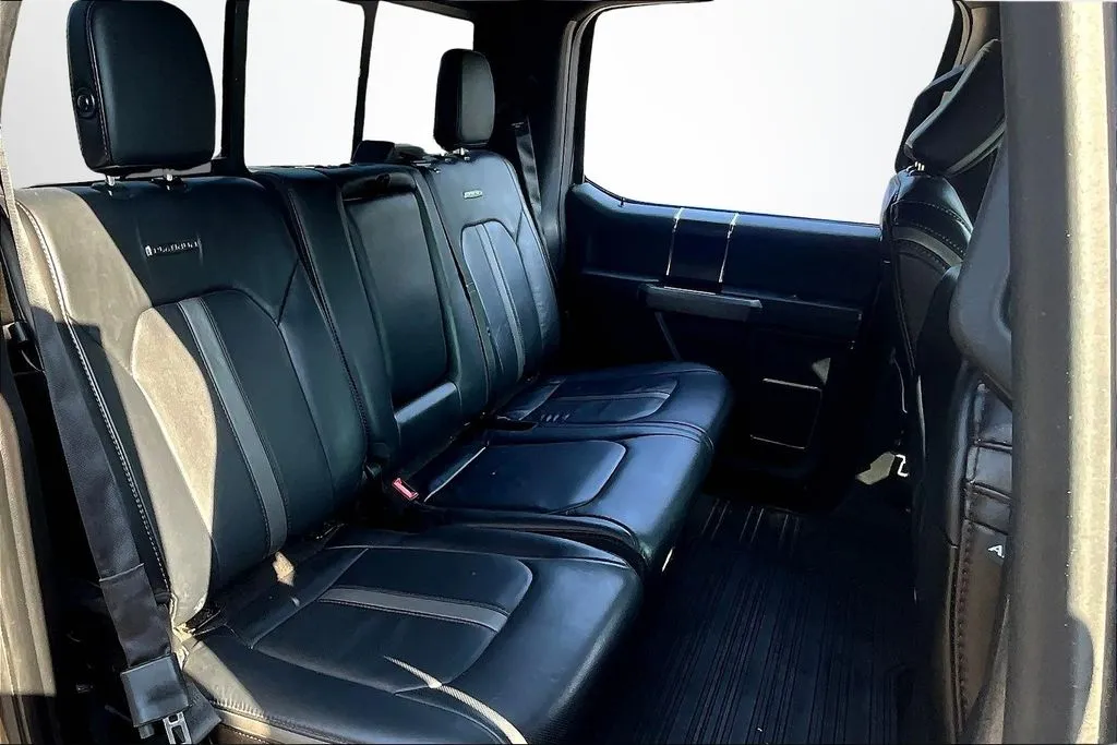 2018 Ford F-150 Platinum - Photo 25