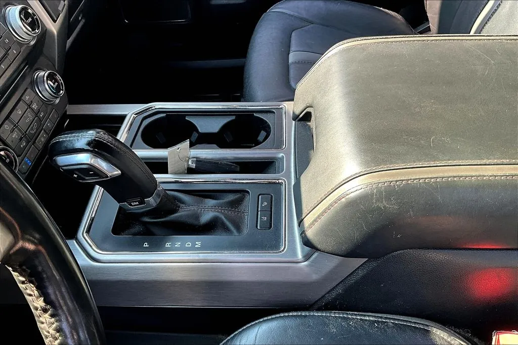 2018 Ford F-150 Platinum - Photo 18