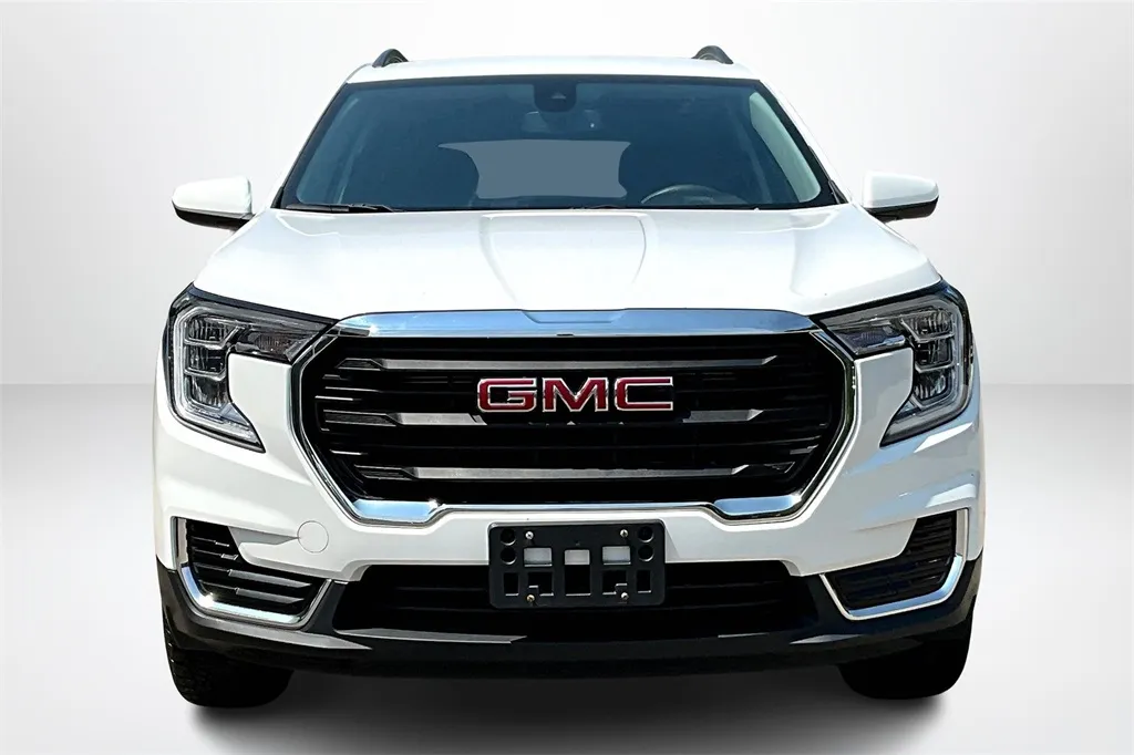 2023 Gmc Terrain SLE photo 12