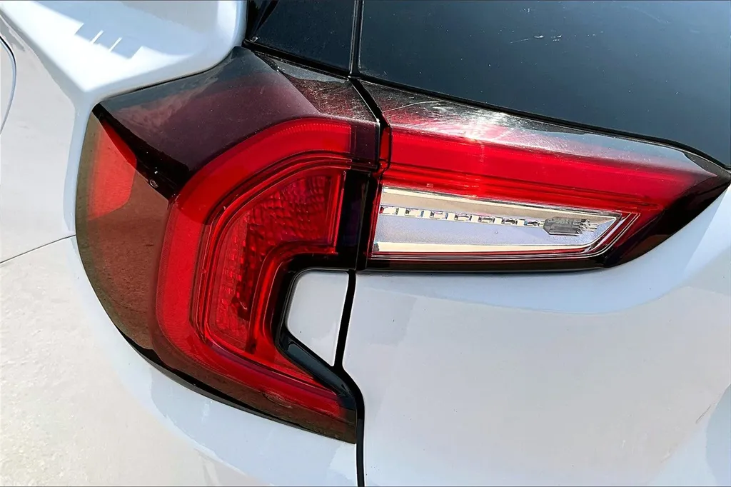 2023 Gmc Terrain SLE photo 19