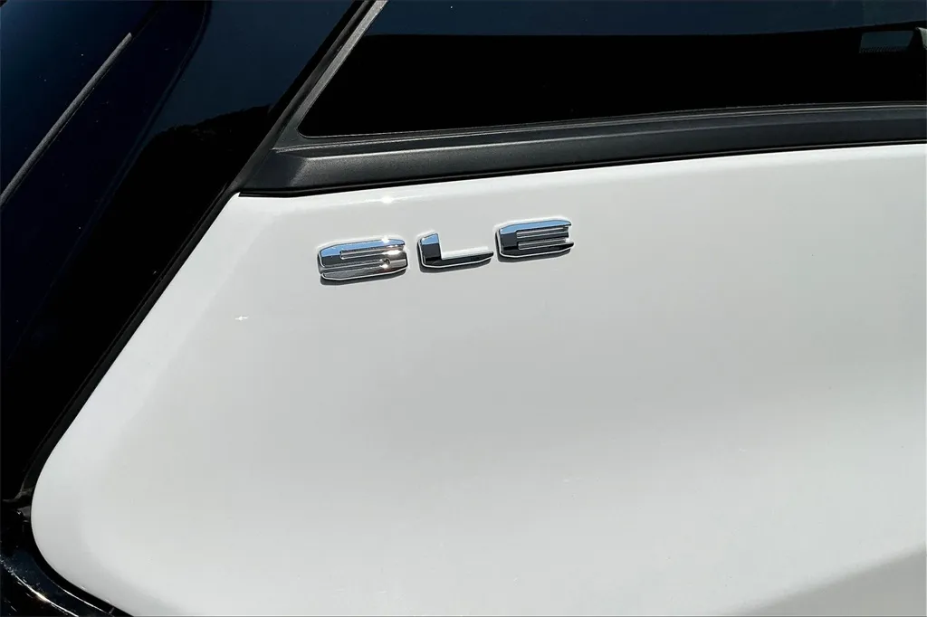 2023 Gmc Terrain SLE photo 29