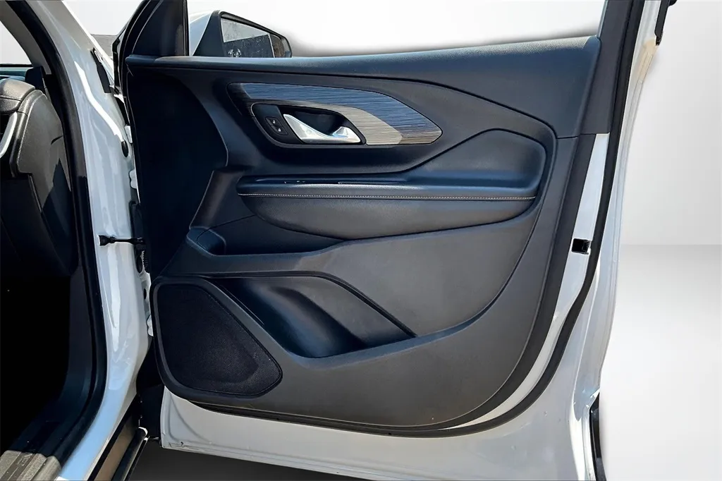 2023 Gmc Terrain SLE photo 30