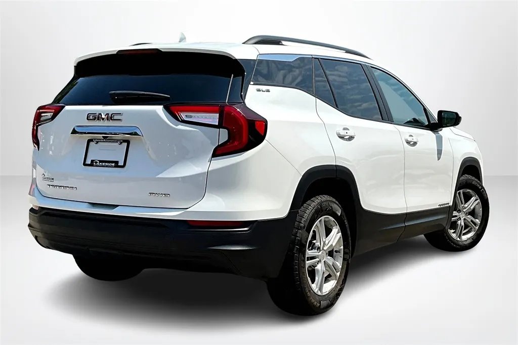 2023 Gmc Terrain SLE photo 13