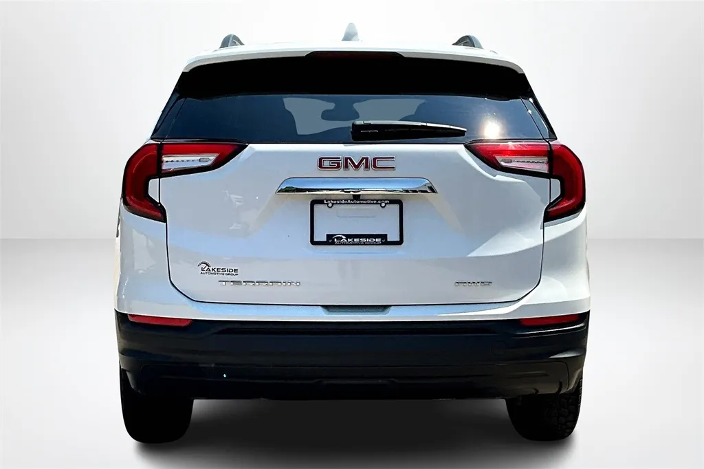2023 Gmc Terrain SLE photo 23