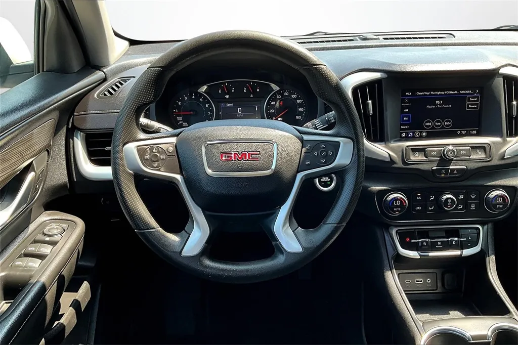 2023 Gmc Terrain SLE photo 14