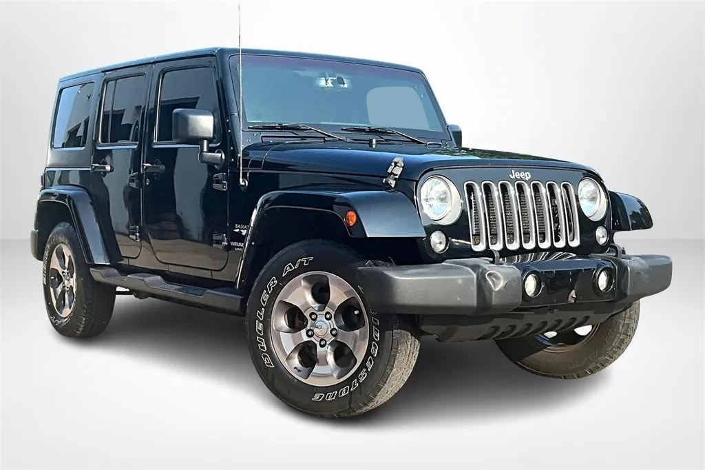 2017 Jeep Wrangler Unlimited Sahara photo 20
