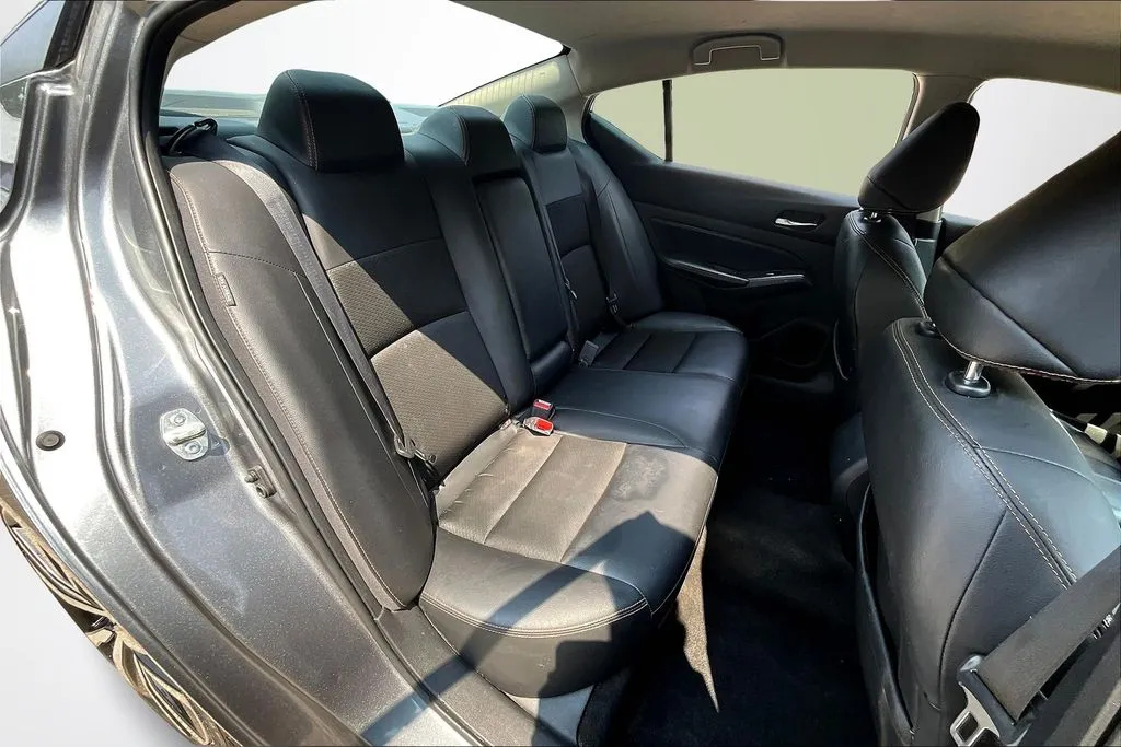 2020 Nissan Altima SR - Photo 24