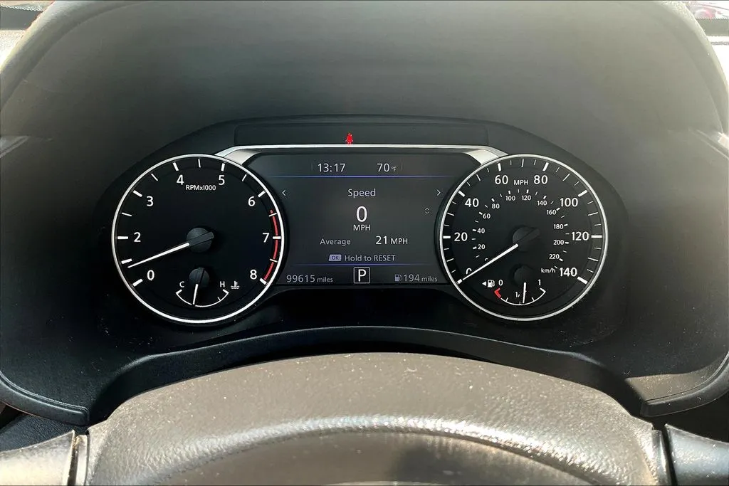 2020 Nissan Altima SR - Photo 12
