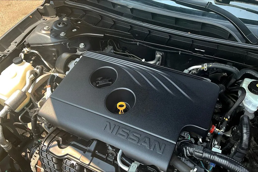 2020 Nissan Altima SR - Photo 29