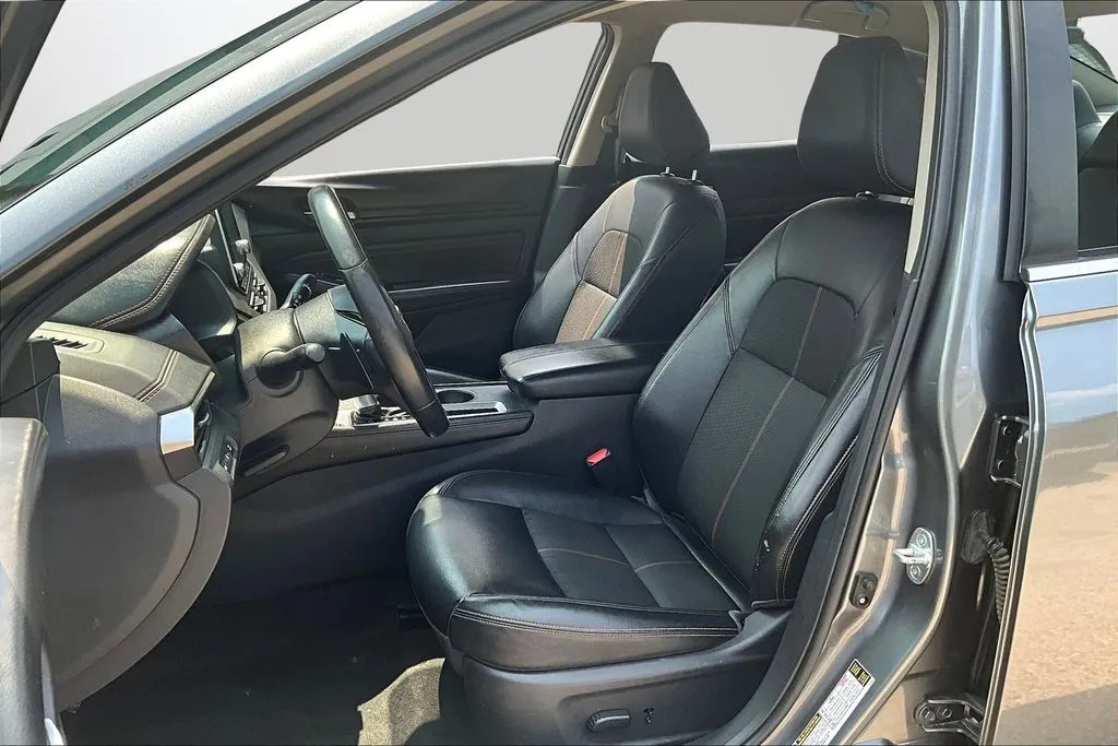2020 Nissan Altima SR - Photo 20