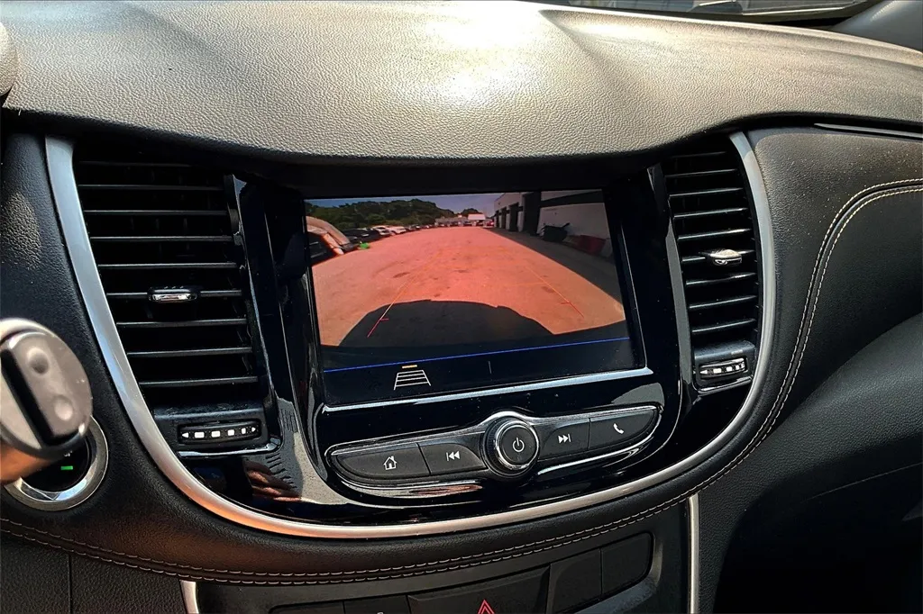 2021 Chevrolet Trax LT photo 5