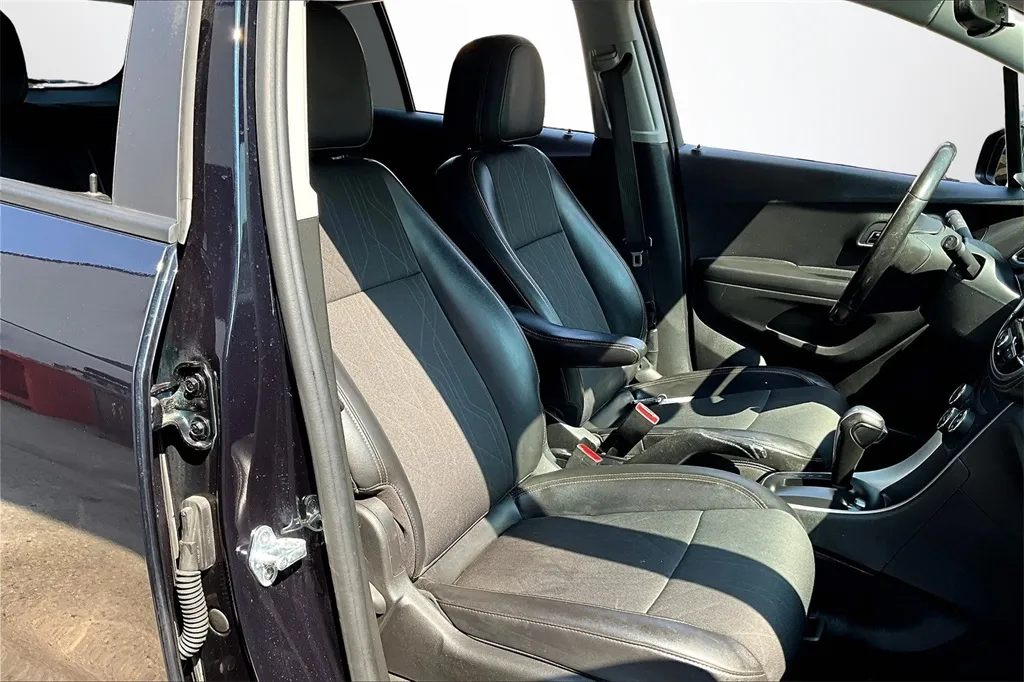 2021 Chevrolet Trax LT photo 20