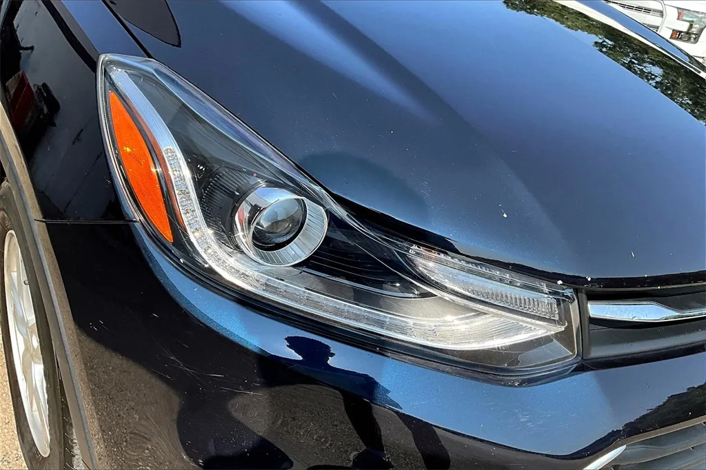 2021 Chevrolet Trax LT photo 21