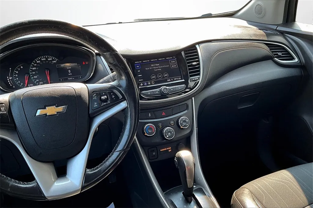 2021 Chevrolet Trax LT photo 25