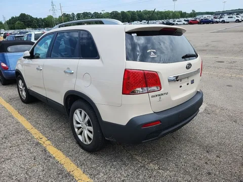 More photos of 2011 Kia Sorento EX at Lakeside Automotive Group, MI