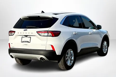 More photos of 2020 Ford Escape SE at Lakeside Automotive Group, MI