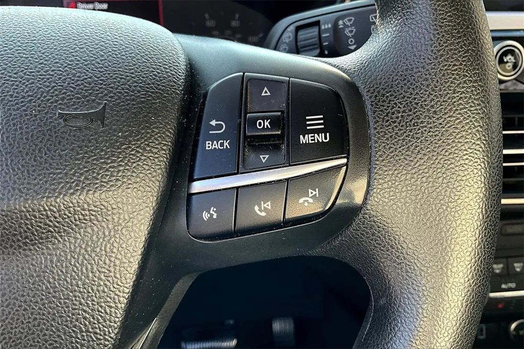 2020 Ford Escape SE photo 24