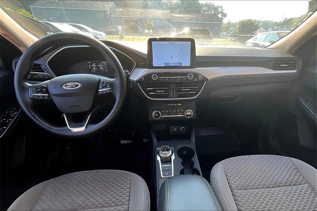 2020 Ford Escape SE photo 3