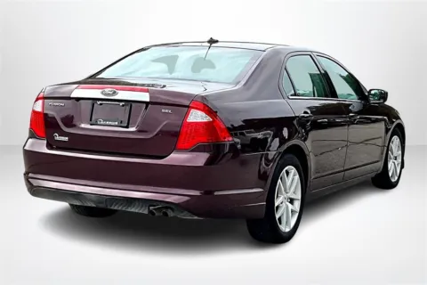 More photos of 2011 Ford Fusion SEL at Lakeside Automotive Group, MI